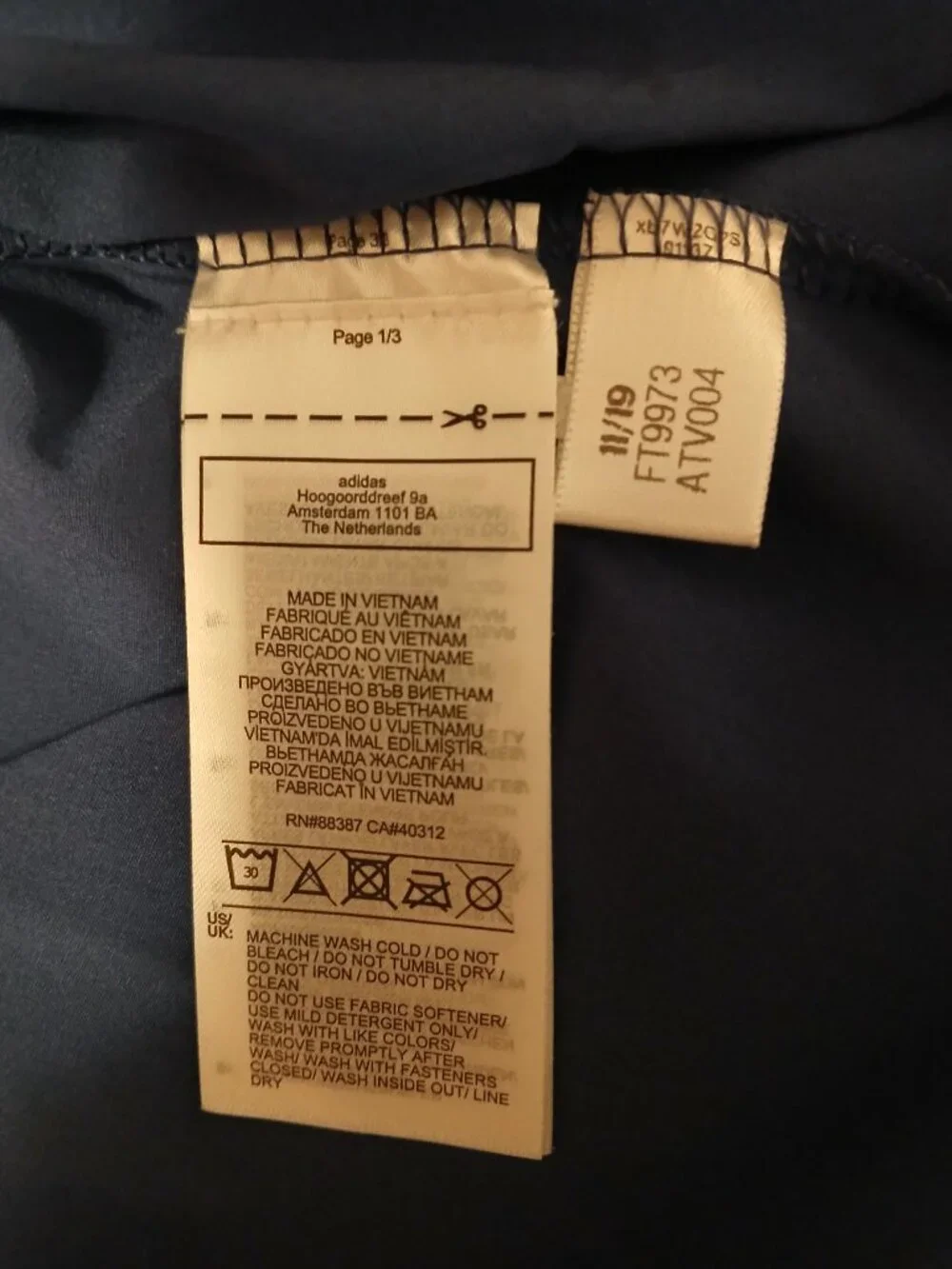 adidas Running Men's Wind/Rain Jacket, Size Medium - Blue, Zip Chest Pocket